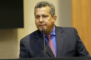 Em suposto Ã¡udio, deputado revela ajuda financeira para rÃ¡dio em troca de apoio na eleiÃ§Ã£o