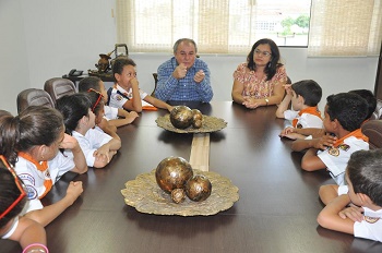  Clube Aventureiros Ãguia Kids sÃ£o recebidos pelo Prefeito e Vice