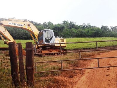 Trio Ã© preso por uso de maquinÃ¡rio pÃºblico em fazenda de Mato Grosso