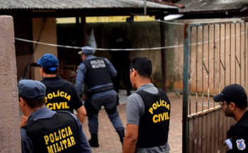 PM encontra droga em berÃ§o de bebÃª e prende traficante