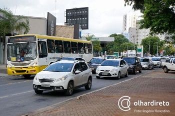 Donos de veÃ­culos com final 1 pode parcelar IPVA atÃ© quarta-feira; confira calendÃ¡rio