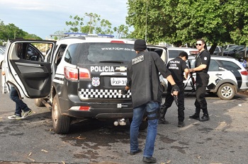 PolÃ­cia prende 11 membros de quadrilha por golpe do falso mÃ©dico