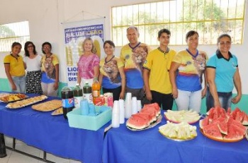 100 Anos do Lions Clube Ã© comemorado com aÃ§Ã£o social na APAE de Peixoto