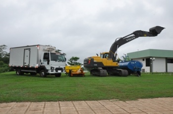 Prefeito Valtinho farÃ¡ entrega de MÃ¡quinas, CaminhÃ£o e Implementos AgrÃ­colas