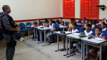 Cia PM de Matupá está desenvolvendo palestra nas escolas públicas de MatupÃ¡