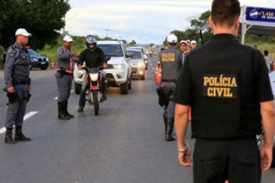 50 motoristas embriagados sÃ£o presos em operaÃ§Ãµes da 'Lei Seca'