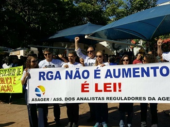 Servidores rejeitam proposta de RGA do governo e apresentam contraproposta