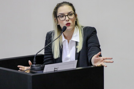 Deputada JanaÃ­na Riva sugere que AL vÃ¡ Ã  JustiÃ§a cobrar Fethab 2