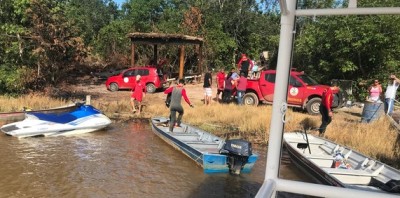 Depois de cair de moto aquática homem tira colete salva vidas e acaba morrendo