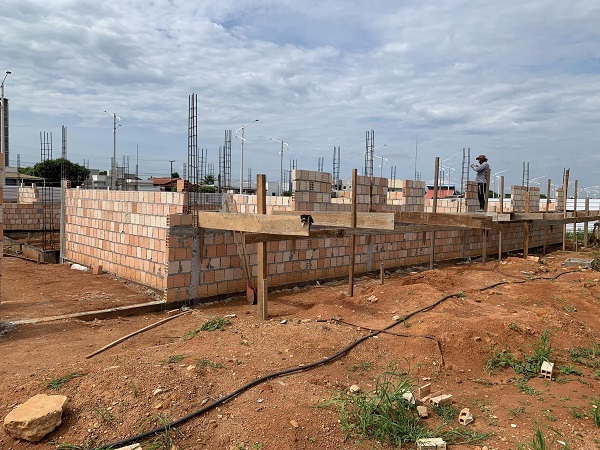 Centro de Educação Infantil está sendo construído na Av. Hermínio Ometto