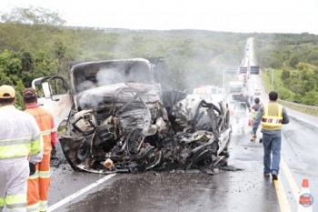 Casal que viajava para MT morre em acidente em MS