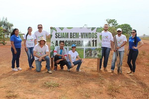 Cooperativa de Garimpeiros do Vale do Rio Peixoto realizou uma aÃ§Ã£o comemorativa ao Dia da Ãrvore 