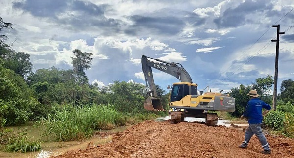 Recuperação da E-60 que está sendo castigada pelas chuvas