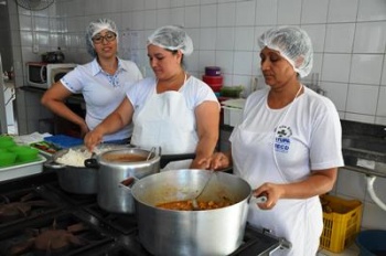 VISA MatupÃ¡ realiza Curso sobre ManipulaÃ§Ã£o de Alimentos 