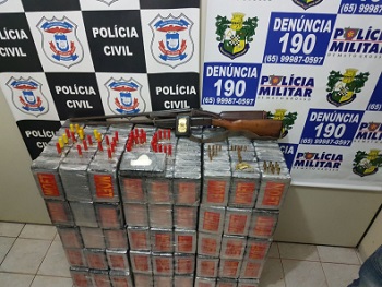 Policiais apreendem 500 quilos de cocaÃ­na lanÃ§adas de aviÃ£o