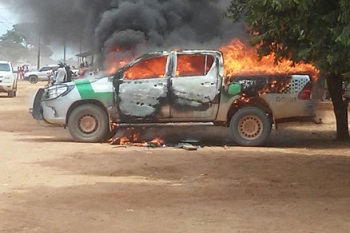 Madeireiros incendeiam caminhonete do Ibama