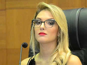 JanaÃ­na: Gostaria de ser a primeira mulher a governar o Estado