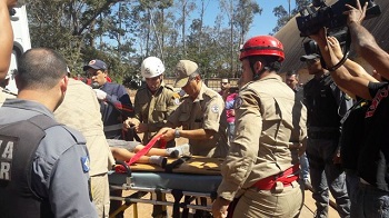 Menino de 8 anos morre apÃ³s ser soterrado por milho em silo de empresa em MT