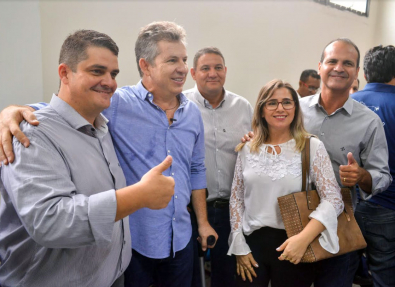 Prefeitos do PSB e PRB trocam de lado e declaram apoio a Mauro