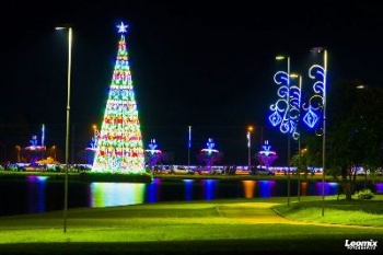 Natal Iluminado surpreende o pÃºblico presente no Complexo dos Lagos de MatupÃ¡