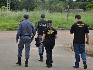 PerÃ­cia TÃ©cnica faz reconstituiÃ§Ã£o da morte de tenente do BOPE durante caÃ§ada a bandidos em UniÃ£o do Norte 