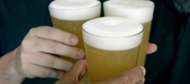Beber cerveja é mais eficaz contra rugas